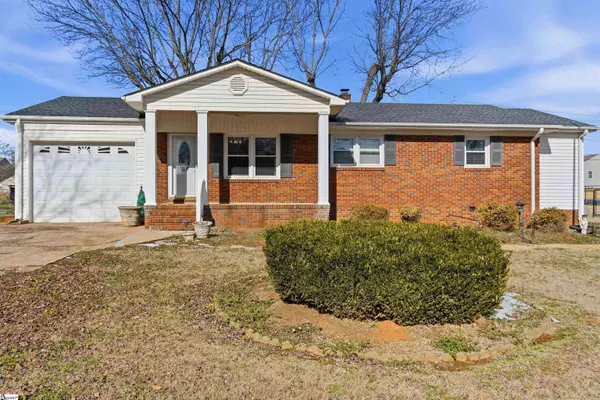 111 McDowell Drive, Boiling Springs, SC 29316