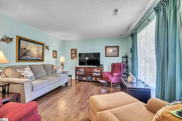4 Merry Dale Lane, Greenville, SC 29617