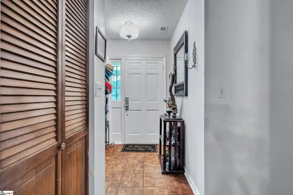 4 Merry Dale Lane, Greenville, SC 29617