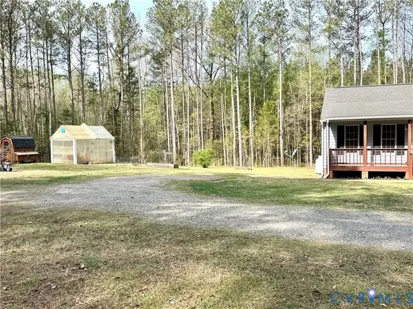 4350 Dorrell RD, Aylett, VA 23009