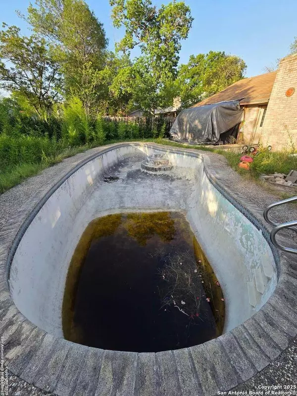 7147 Ribbon Crk, San Antonio, TX 78238