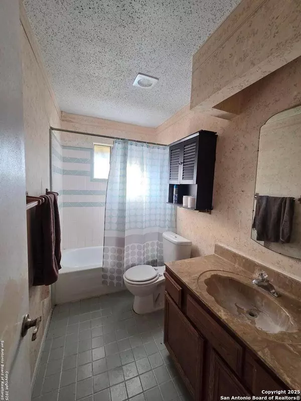 7147 Ribbon Crk, San Antonio, TX 78238