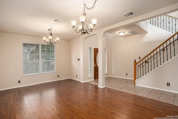 125 earhart ln, Cibolo, TX 78108