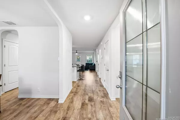 4826 SWING ARC WAY, San Antonio, TX 78261