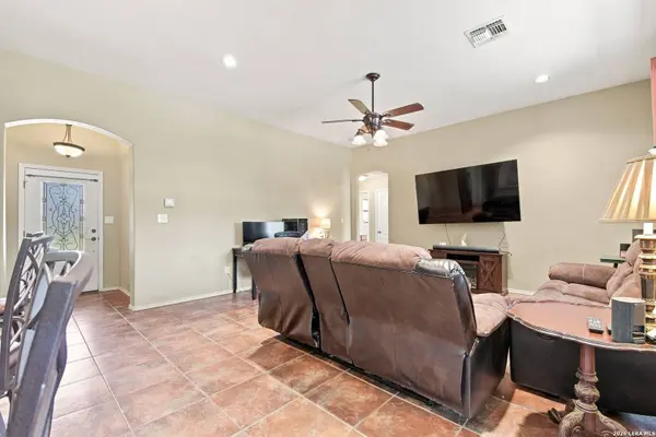 314 Yorktown, Pleasanton, TX 78064