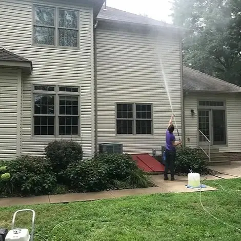 7 Benefits of Pressure Washing Your House