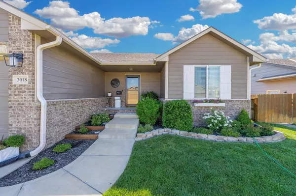 2018 Chestnut St, Newton, KS 67114