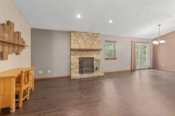 1211 Bobbie St, Augusta, KS 67010