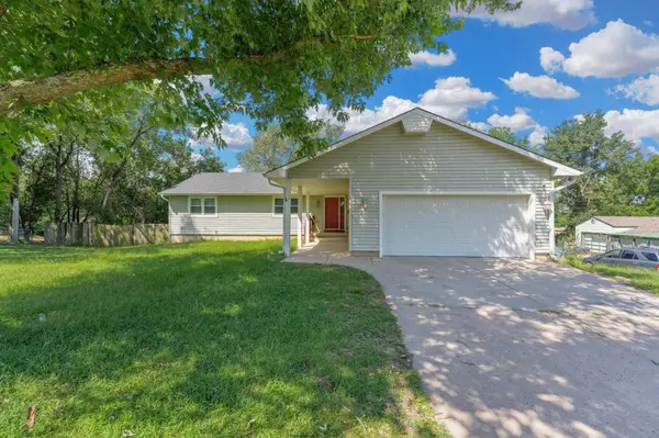 1211 Bobbie St, Augusta, KS 67010