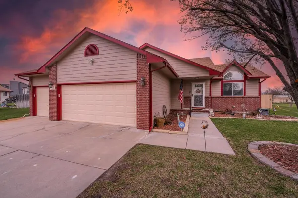 703 S Todd Cir, Wichita, KS 67207