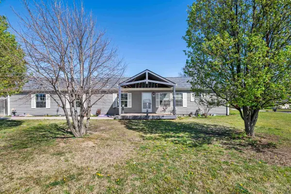 516 S Mill Rd, Leon, KS 67074