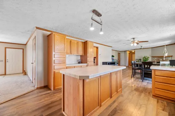 516 S Mill Rd, Leon, KS 67074