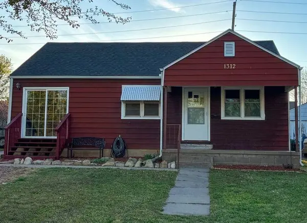 1312 Bobbie St, Augusta, KS 67010