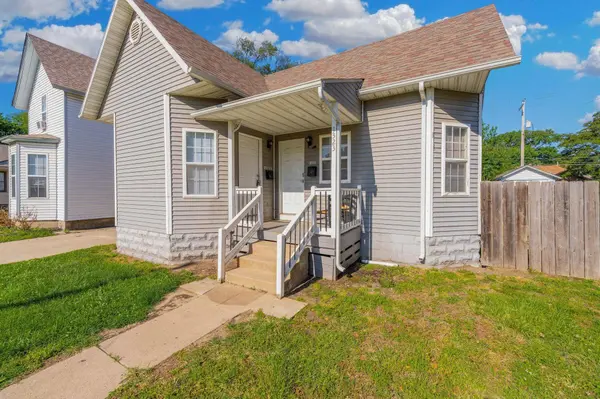 1323 S Main St, Wichita, KS 67213
