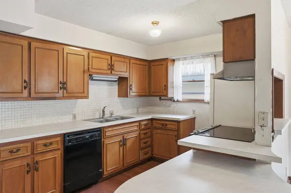 324 S Green, Wichita, KS 67211