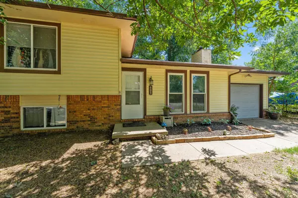 603 E 54th Street South, Wichita, KS 67216
