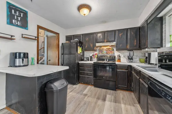 603 E 54th Street South, Wichita, KS 67216