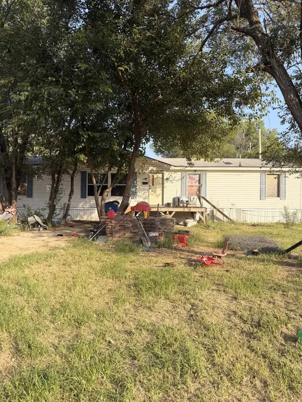 131 W Daniel, Haysville, KS 67060