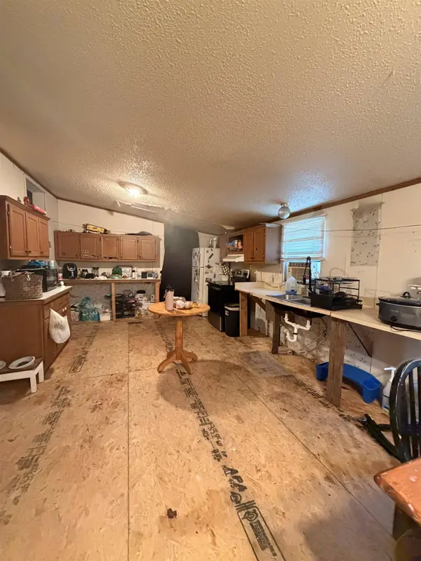 131 W Daniel, Haysville, KS 67060