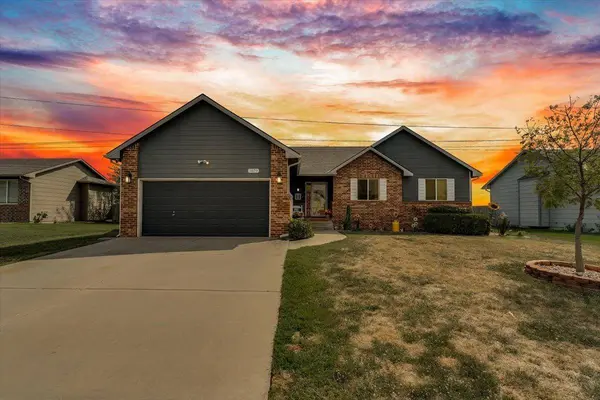 1879 W Lakeview Ct