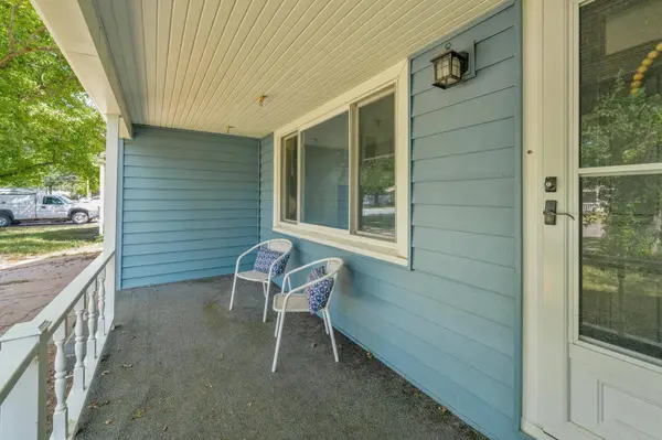 822 S Edgemoor St, Wichita, KS 67218