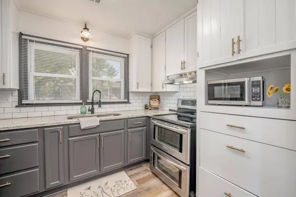 521 N Battin Ave., Wichita, KS 67208