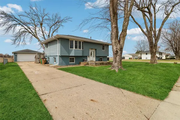 98 Snyder Street SE, Bondurant, IA 50035