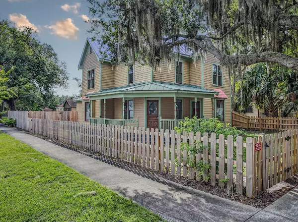 601 S Palmetto Ave, Sanford, FL 32771-1929