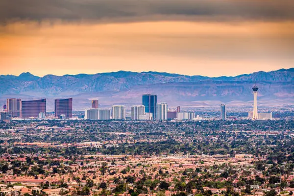 Moving to Las Vegas from California in 2026: What to Expect