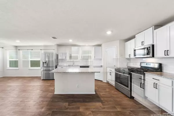 15714 CRIMSON TOPAZ, San Antonio, TX 78253-7224