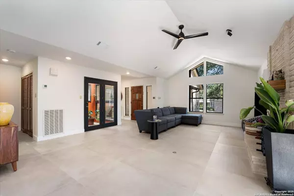 3714 Hunters Trail, San Antonio, TX 78230