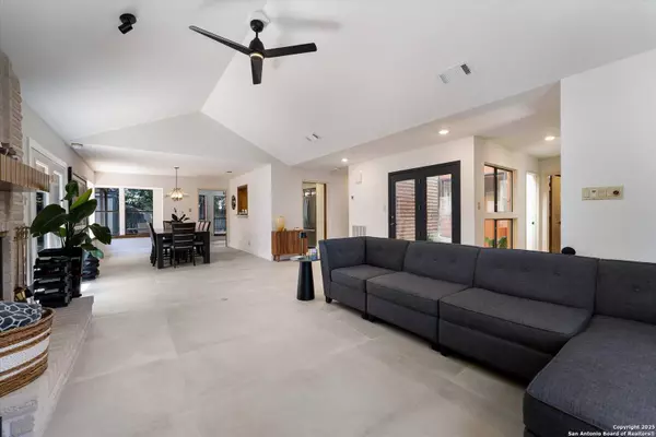 3714 Hunters Trail, San Antonio, TX 78230