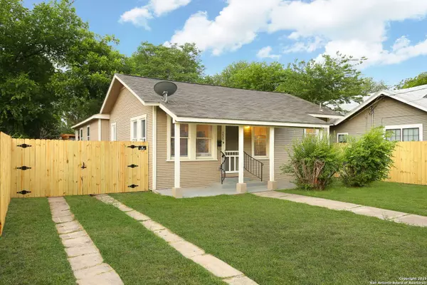 230 Thompson, San Antonio, TX 78225