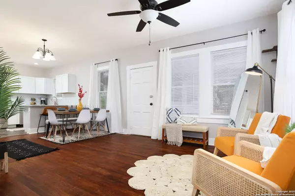 230 Thompson, San Antonio, TX 78225