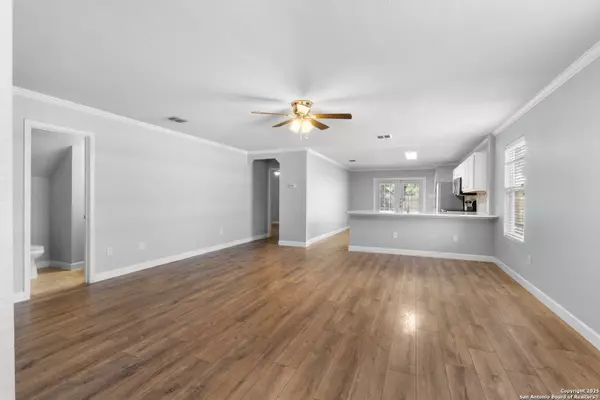 8119 Running Hollow, Selma, TX 78154