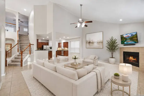 23707 Misty Peak, San Antonio, TX 78258