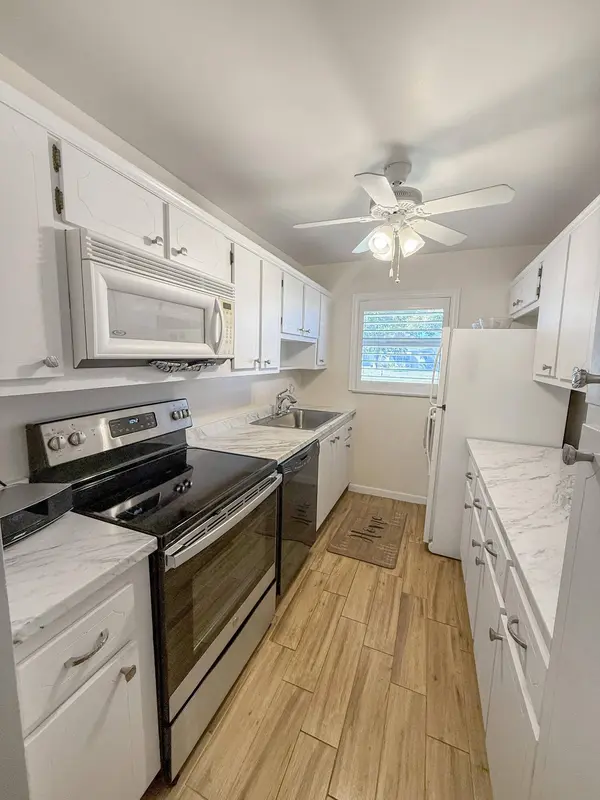 7376 W Oakridge CIR #C, Lake Worth, FL 33462