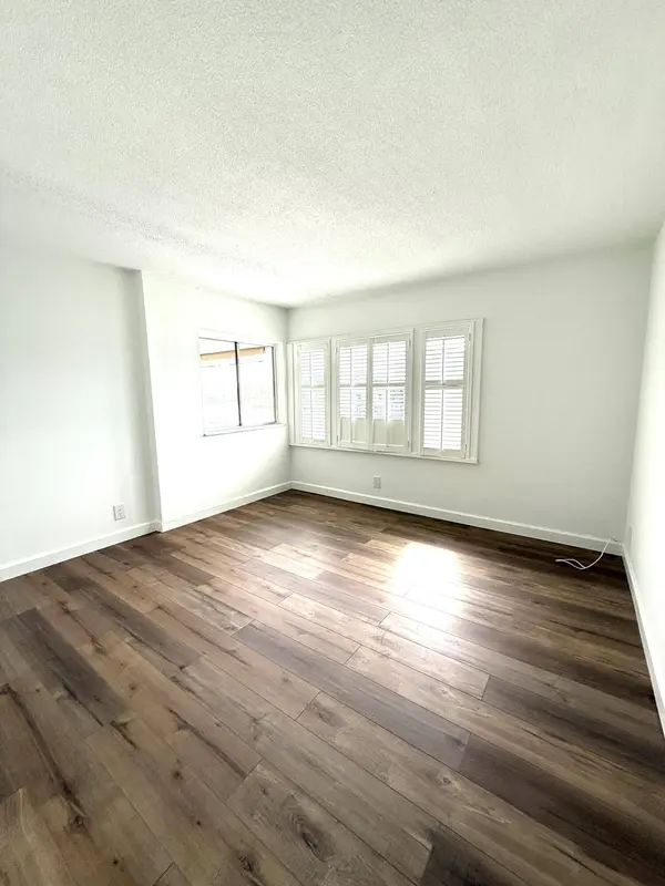 412 Northlake CT #Apt 5, North Palm Beach, FL 33408