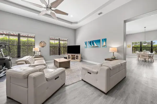 6304 Vireo CT, Lake Worth, FL 33463