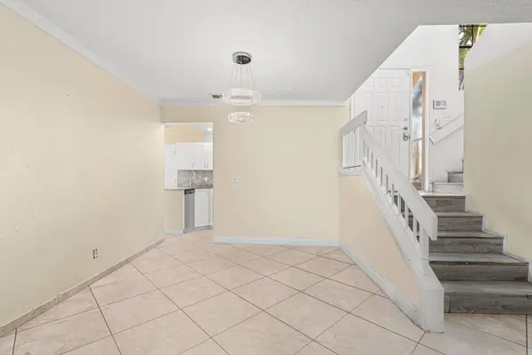 4134 NW 2nd LN, Delray Beach, FL 33445
