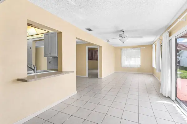 1802 SW 13th AVE, Boynton Beach, FL 33426