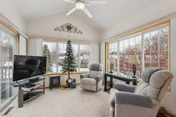 7610 Wistful Vista Drive #1002, West Des Moines, IA 50266