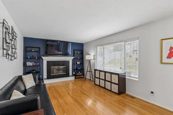 6131 Pommel Place, West Des Moines, IA 50266