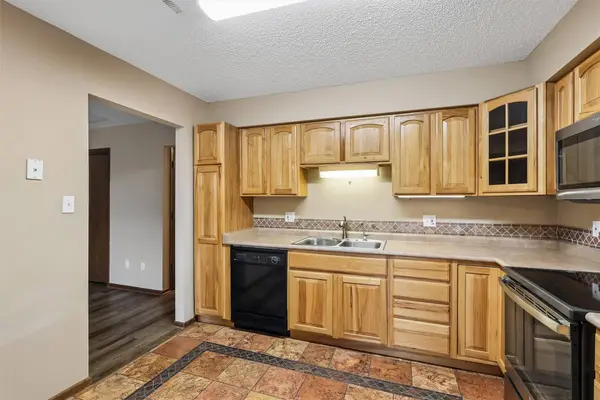 4733 Woodland Avenue #2, West Des Moines, IA 50266