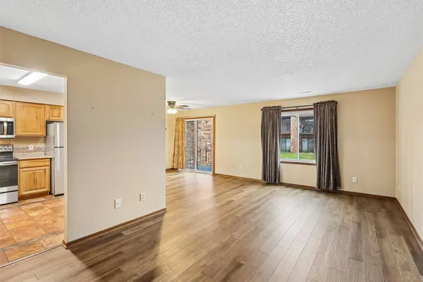 4733 Woodland Avenue #2, West Des Moines, IA 50266