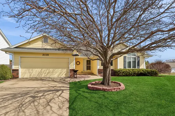 2119 NW 147th Street, Clive, IA 50325