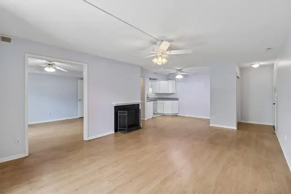 421 42nd Street #2, Des Moines, IA 50312