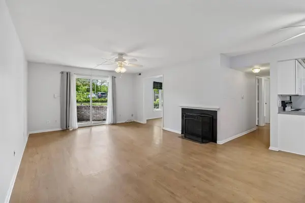 421 42nd Street #2, Des Moines, IA 50312