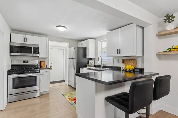 1214 Herold Avenue, Des Moines, IA 50315