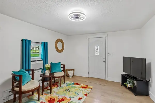 1214 Herold Avenue, Des Moines, IA 50315